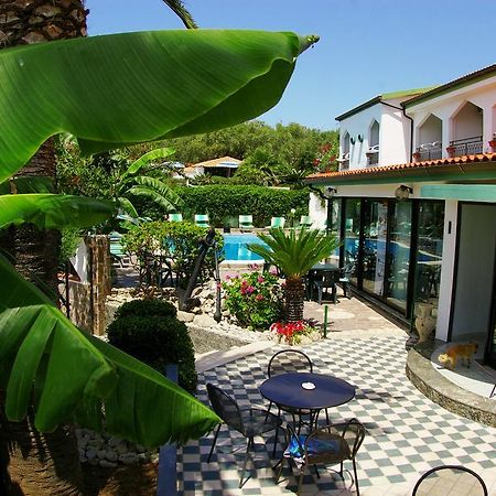 Hotel Marinella Capo Vaticano Exterior photo